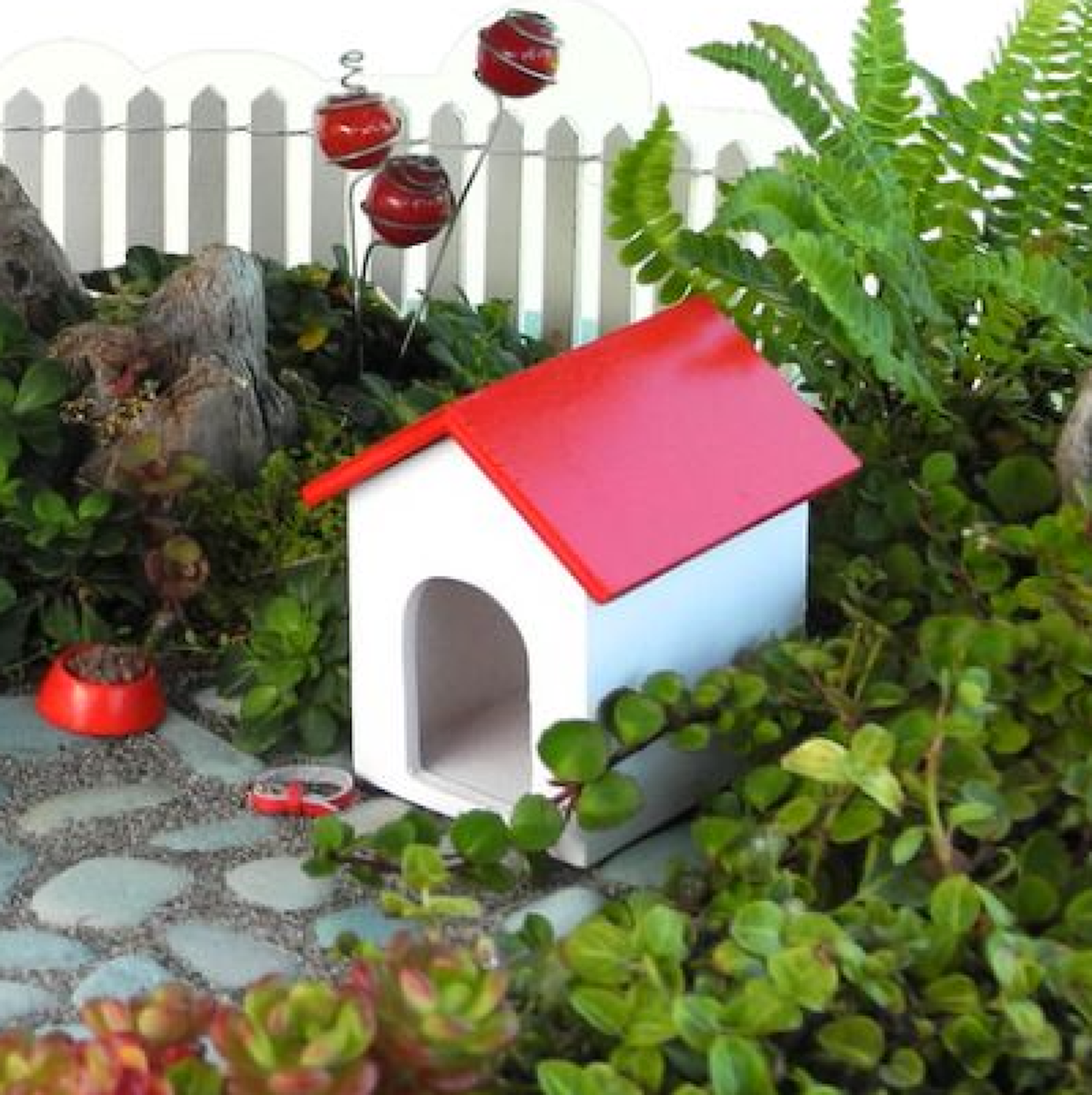Miniature Doghouse