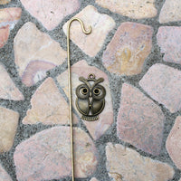 Hanging Owl with Shepherd's Hook