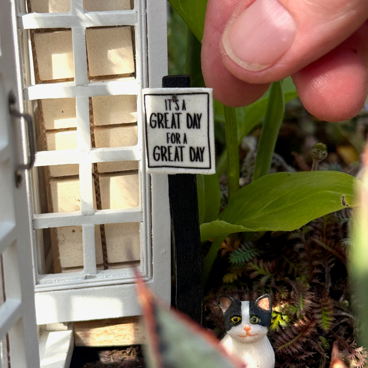 Miniature Garden Sign: It's a Great Day for a Great Day