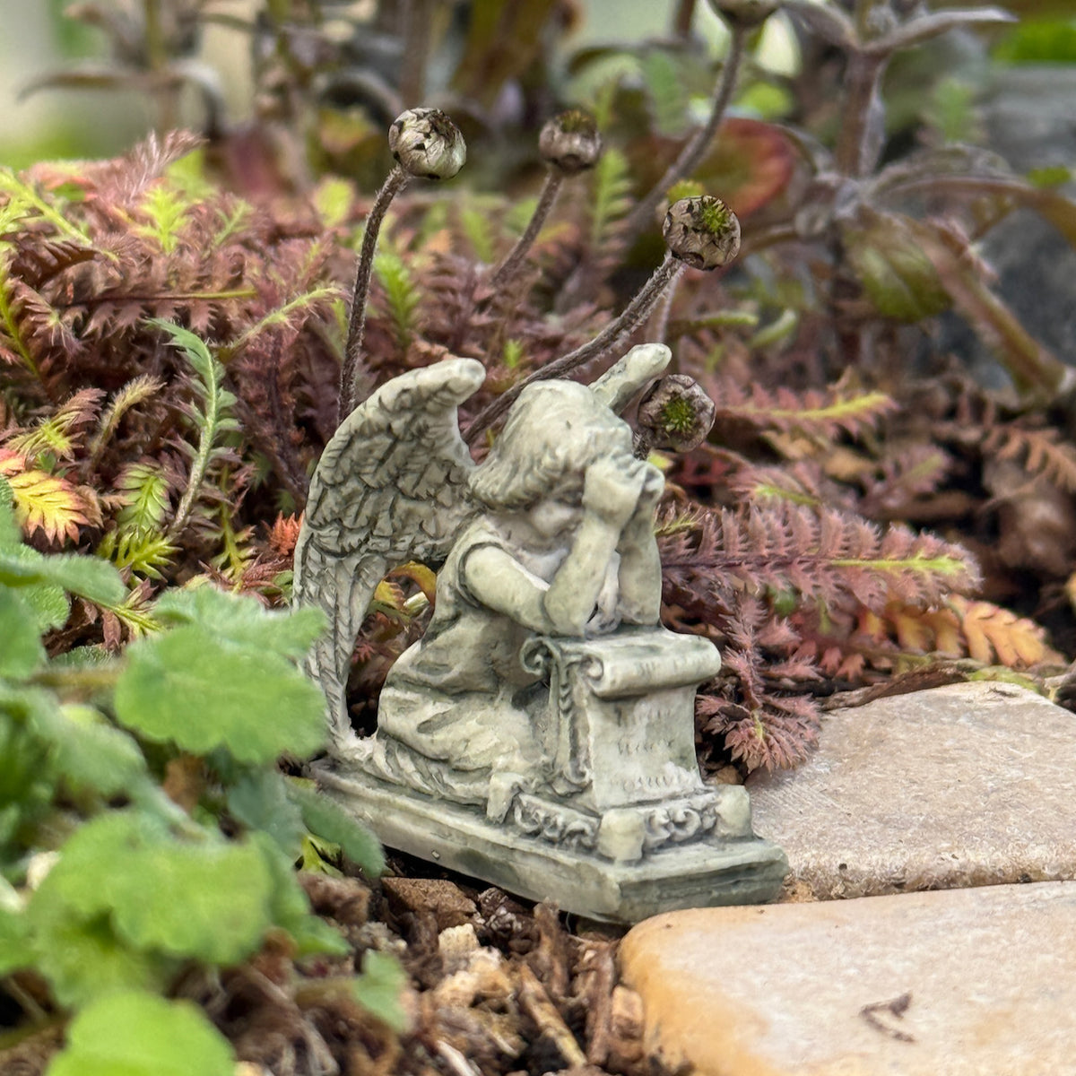 Praying Angel, Faux Stone, Staked