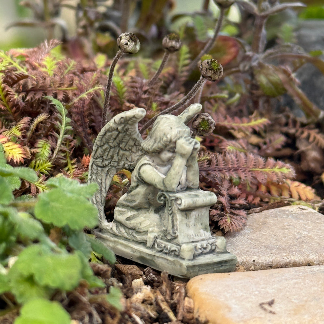 Praying Angel, Faux Stone, Staked