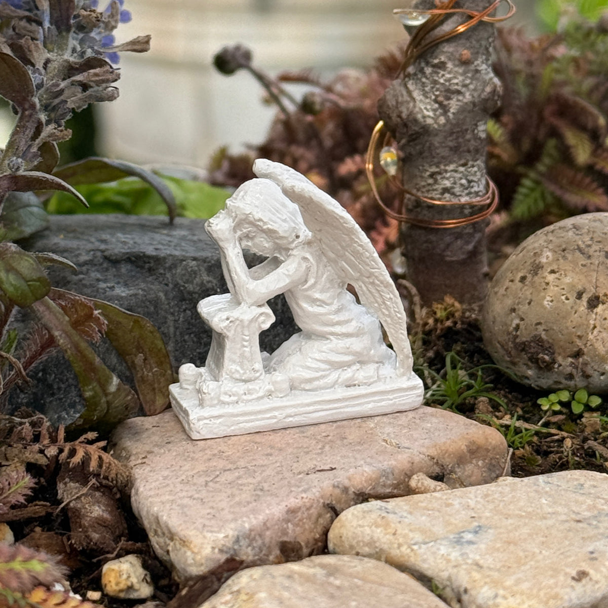 Praying Angel, Faux Marble, Staked