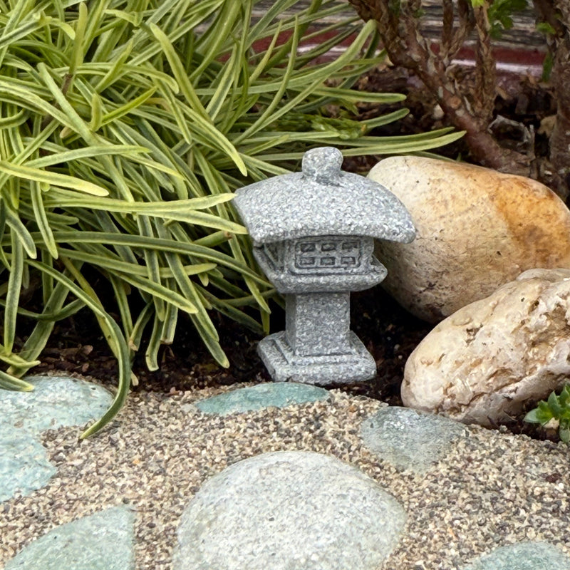 Mini Stone Lantern, Square, Staked