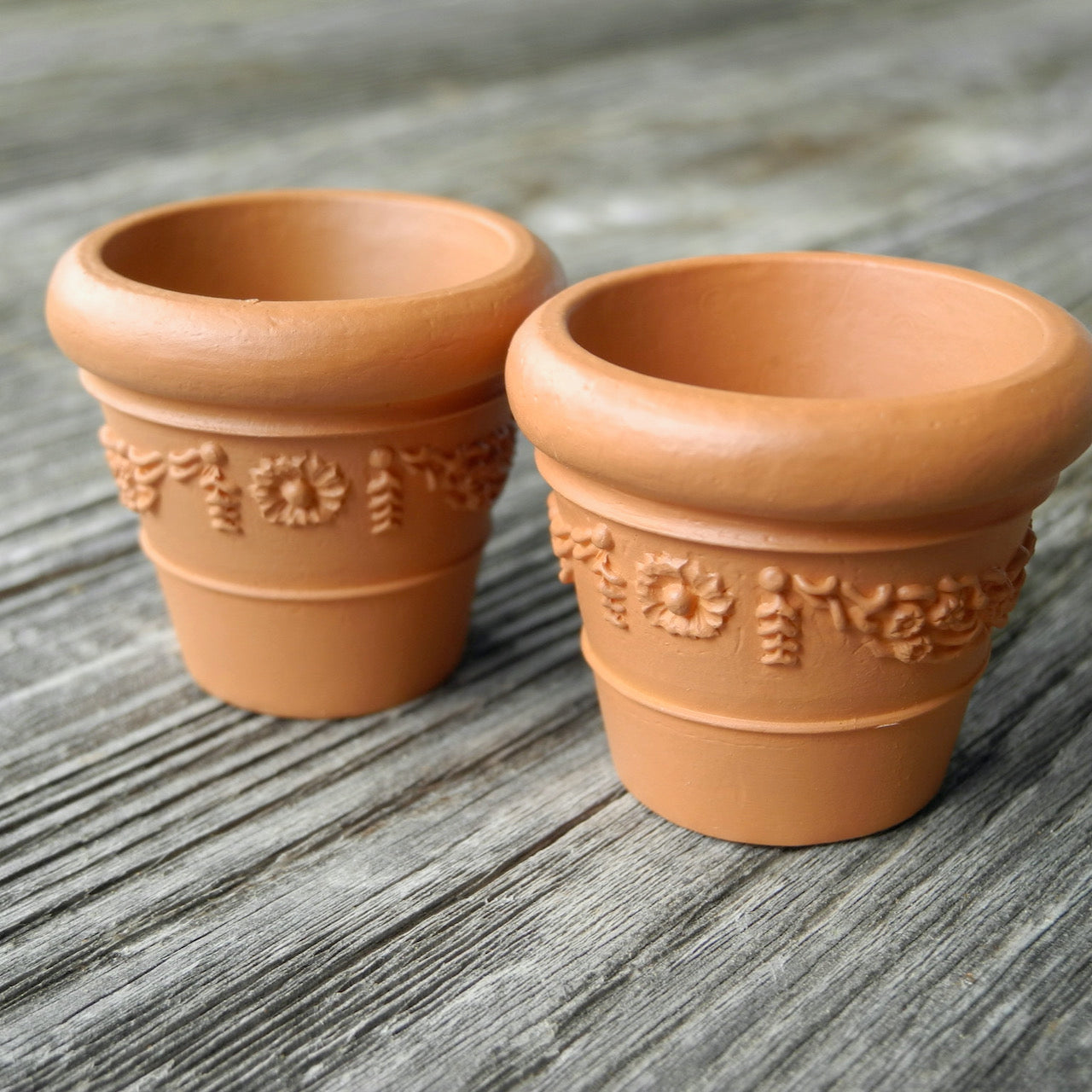 Floral Medallion Pots, Set of 2, Faux Terra Cotta