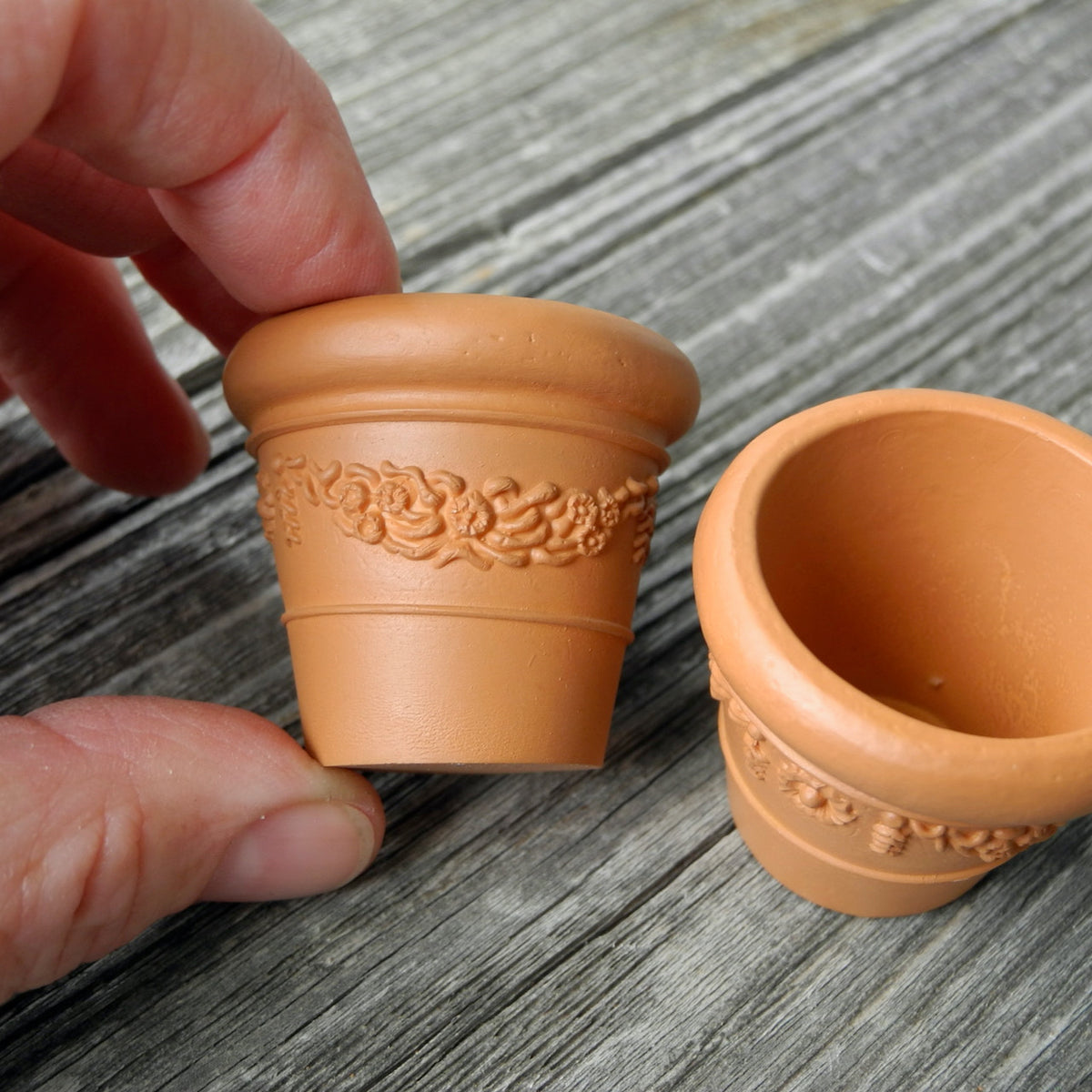 Floral Medallion Pots, Set of 2, Faux Terra Cotta