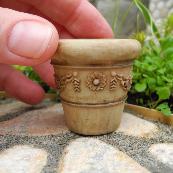 Campania Pot - Aged Tan