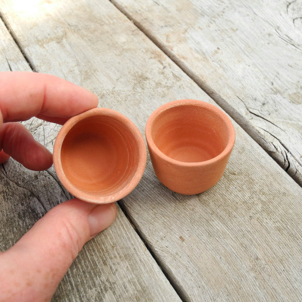 https://twogreenthumbs.com/cdn/shop/products/PO-Mini-Terra-Cotta-Cylinder-Pots-XLS2-2_grande.jpg?v=1618946661