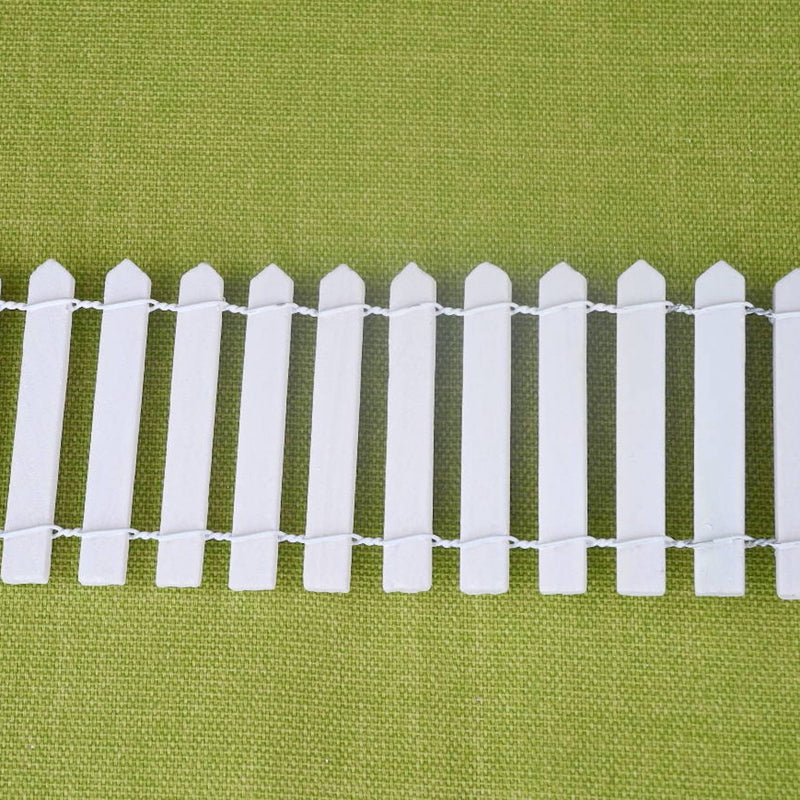 White Wood Fence, 16" with Stakes