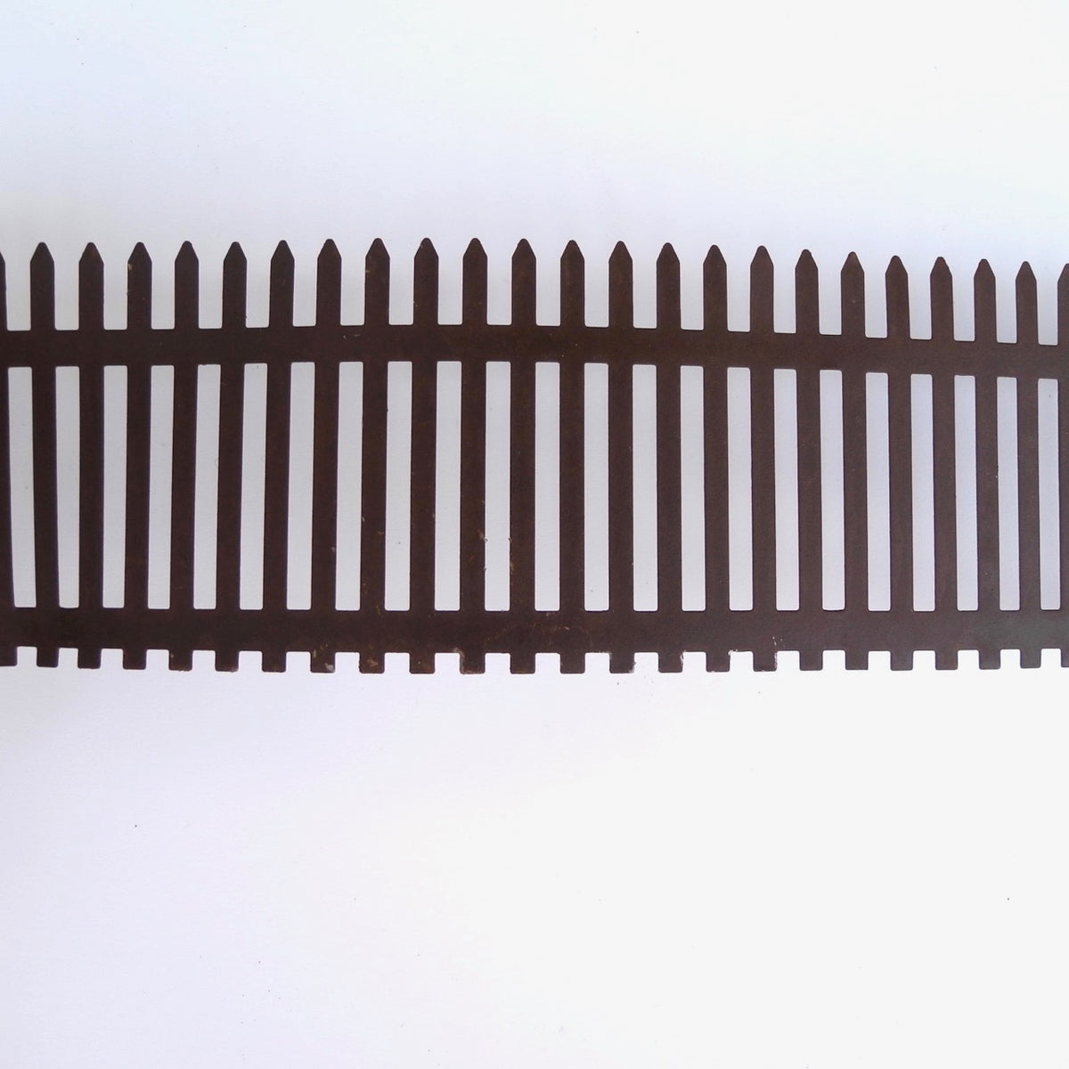 Metal Rustic Picket Fence with Stakes